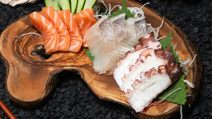 Sashimi Sampler Deluxe Sashimi Sampler Deluxe